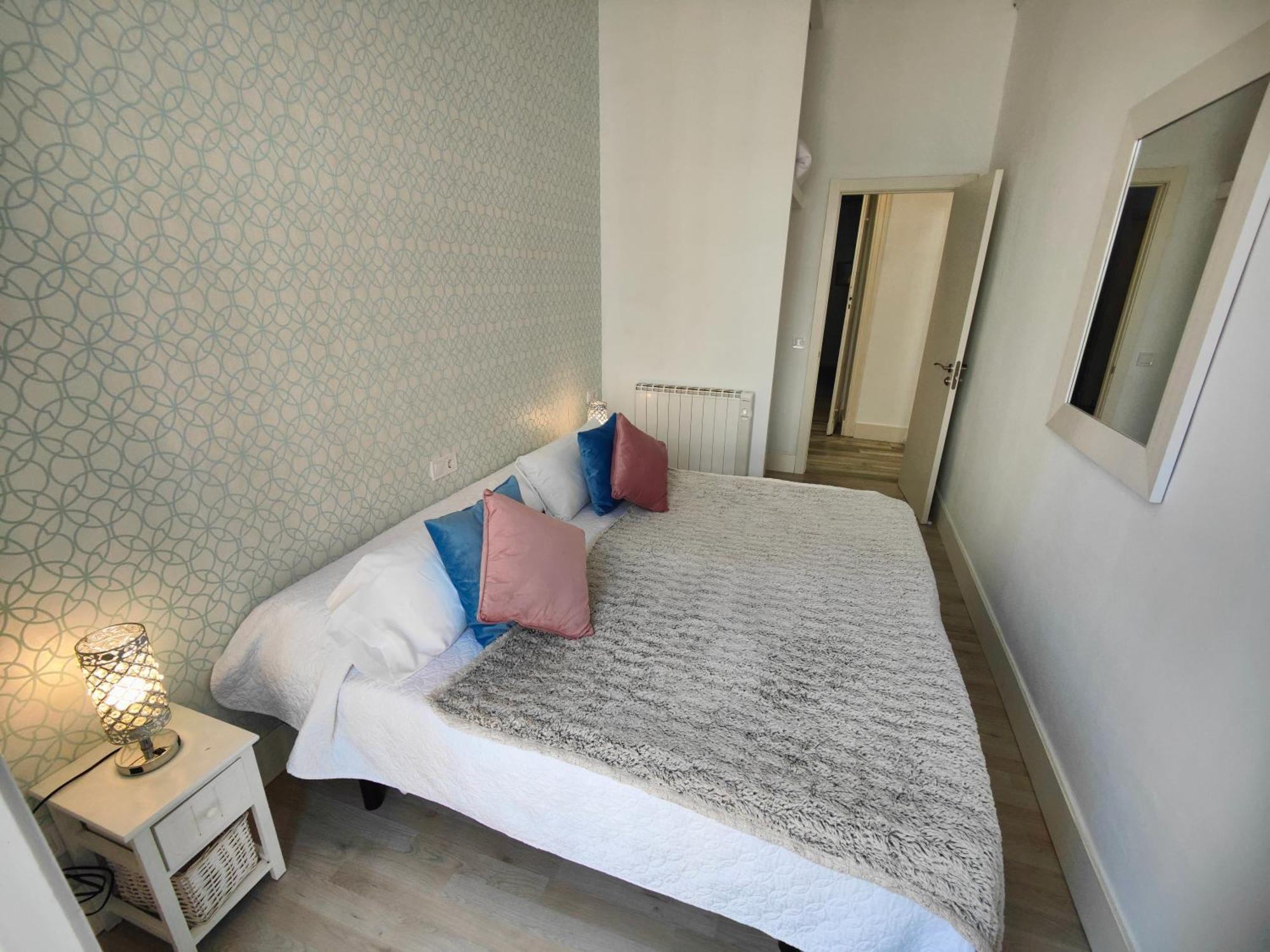 Appartement Rua Nova 28, 3 Dormitorios, Wifi, Ps4 Y Netflix, A 200m Catedral *